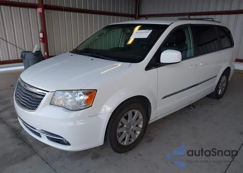 2016 Chrysler Town & Country Touring from USA, damaged, VIN 2C4RC1BG4GR296638